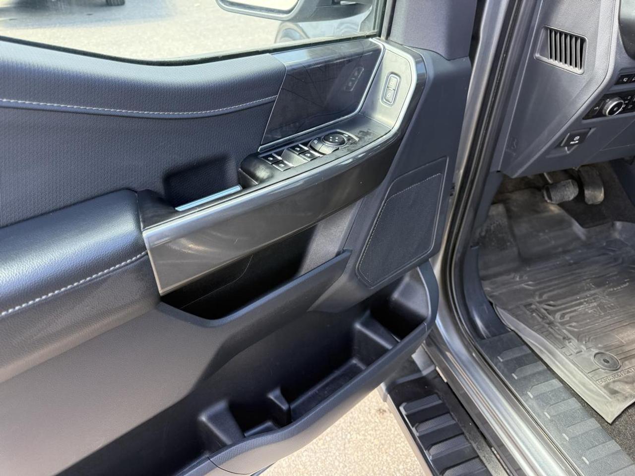 2023 Ford F-150 XLT 4WD SuperCrew 5.5' Box Photo