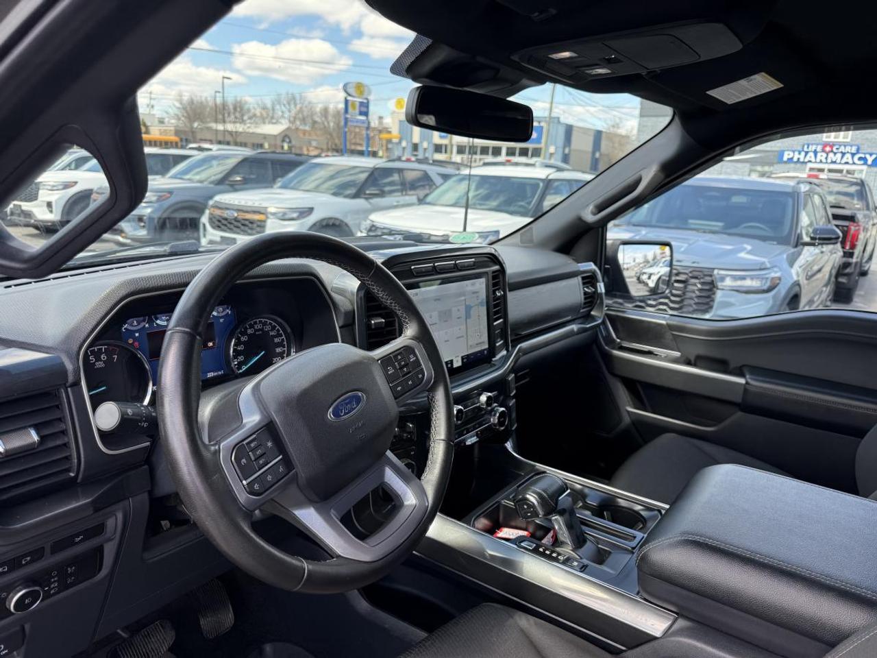 2023 Ford F-150 XLT 4WD SuperCrew 5.5' Box Photo