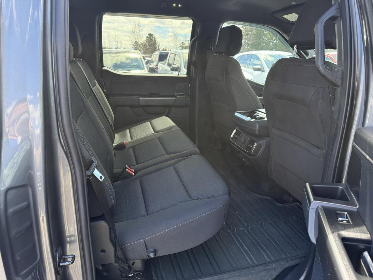 2023 Ford F-150 XLT 4WD SuperCrew 5.5' Box Photo