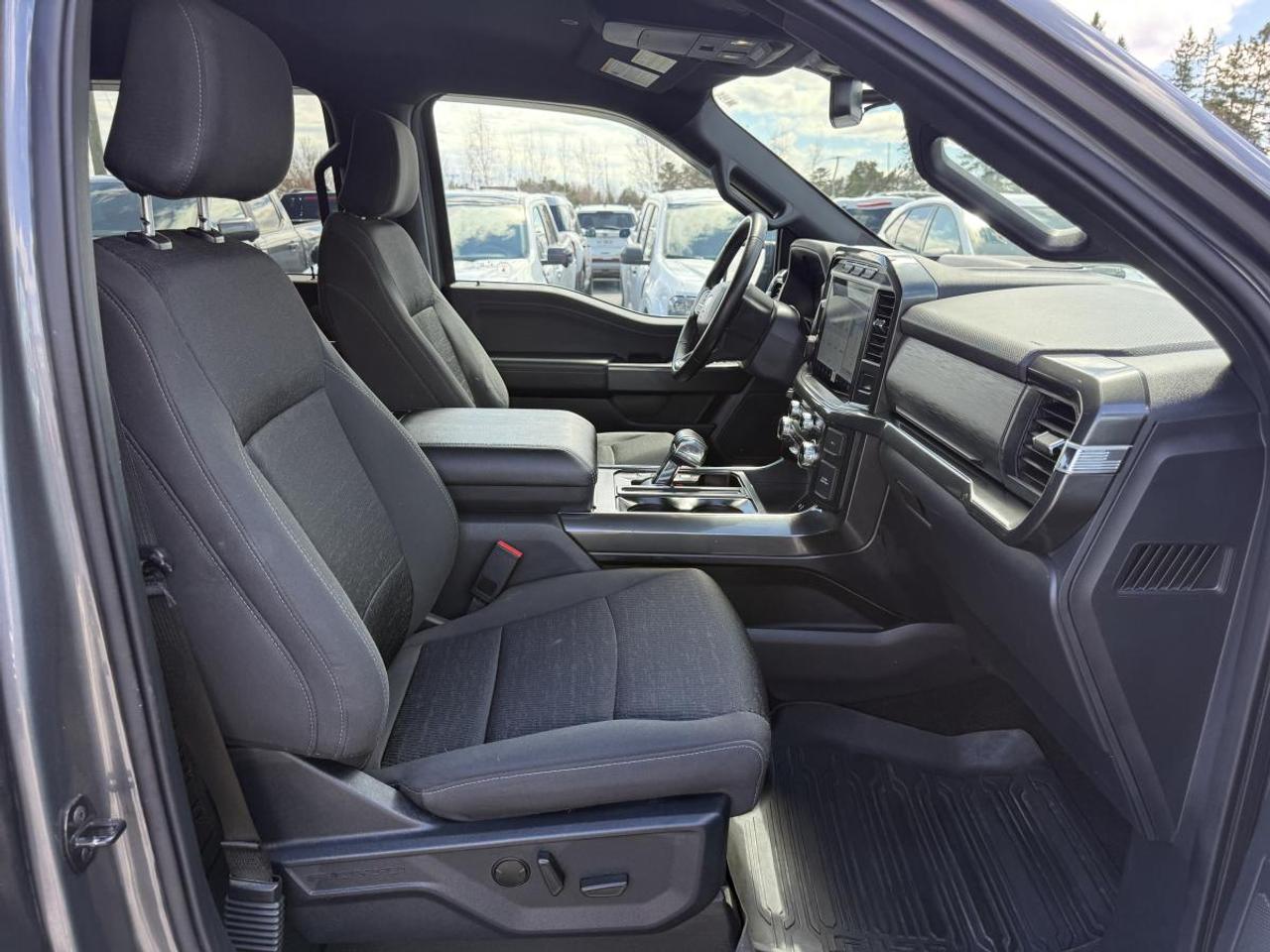 2023 Ford F-150 XLT 4WD SuperCrew 5.5' Box Photo