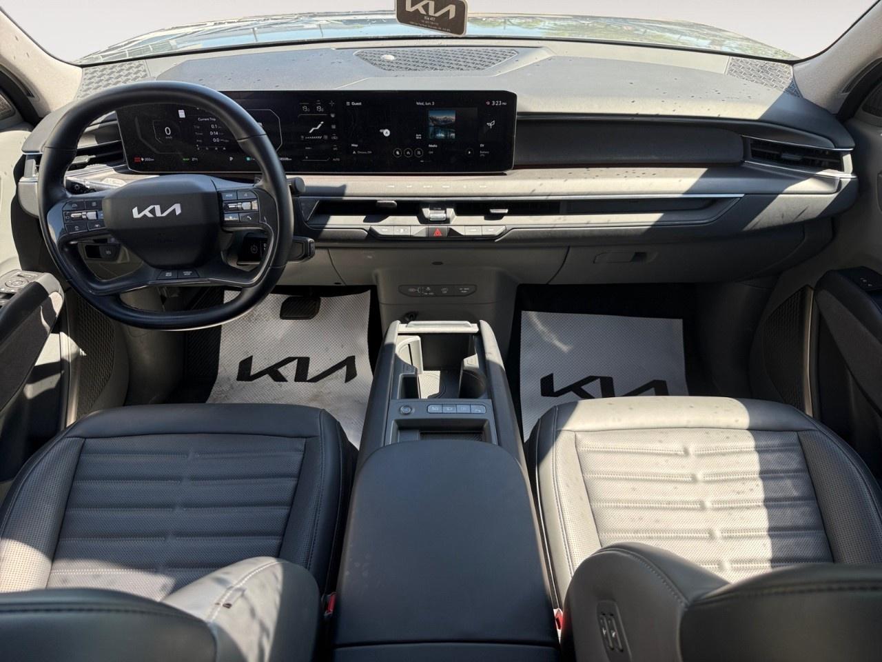 2024 Kia EV9 Land w/Premium Package AWD Photo