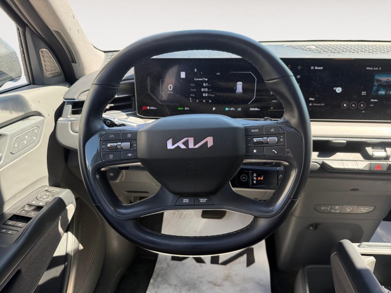 2024 Kia EV9 Land w/Premium Package AWD Photo