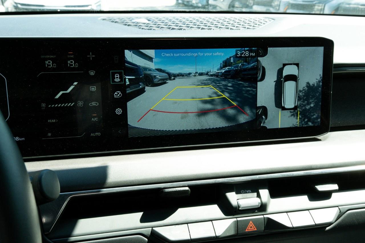 2024 Kia EV9 Land w/Premium Package AWD Photo