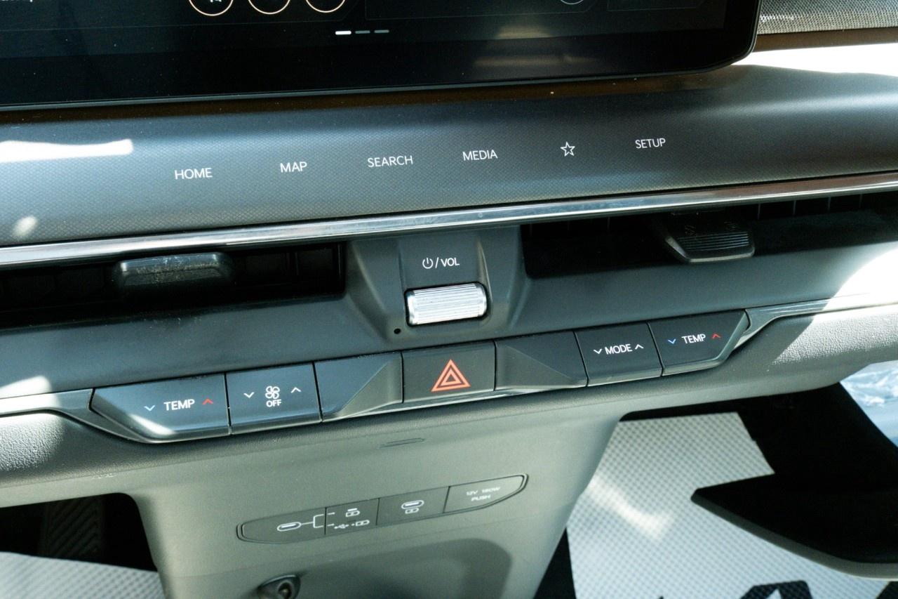 2024 Kia EV9 Land w/Premium Package AWD Photo