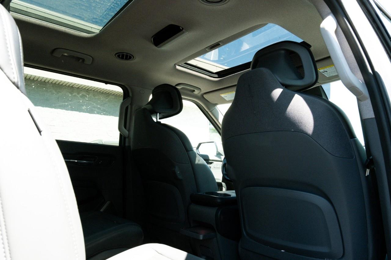 2024 Kia EV9 Land w/Premium Package AWD Photo