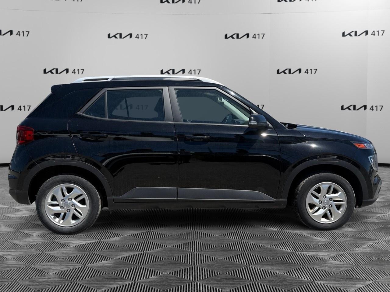 2021 Hyundai Venue Preferred IVT Photo