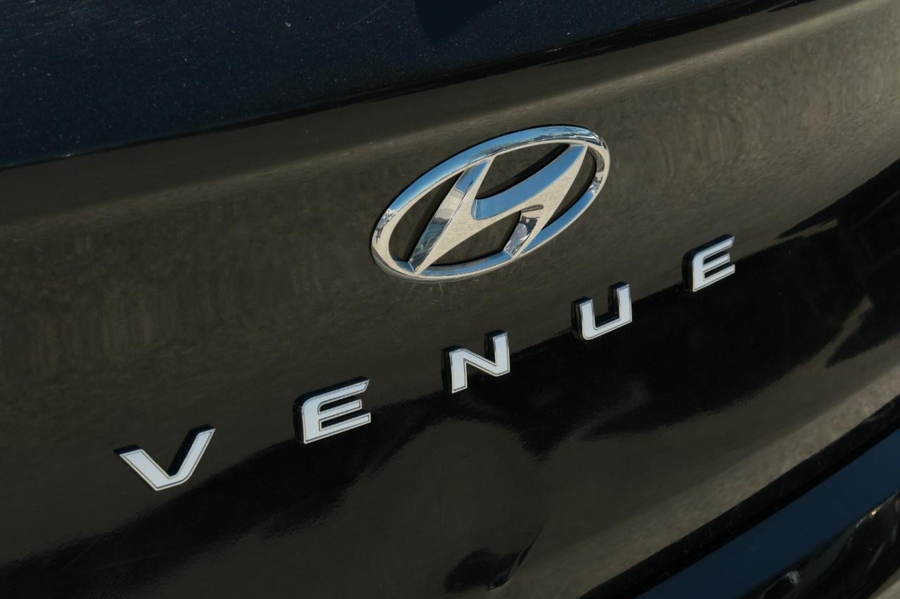2021 Hyundai Venue Preferred IVT Photo
