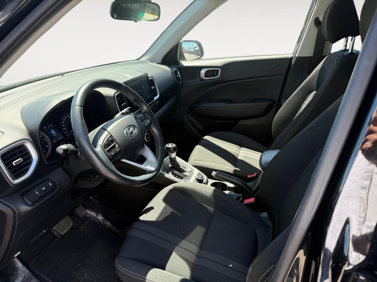 2021 Hyundai Venue Preferred IVT Photo