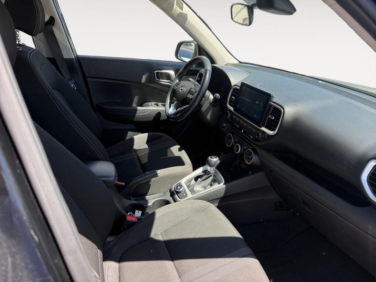 2021 Hyundai Venue Preferred IVT Photo