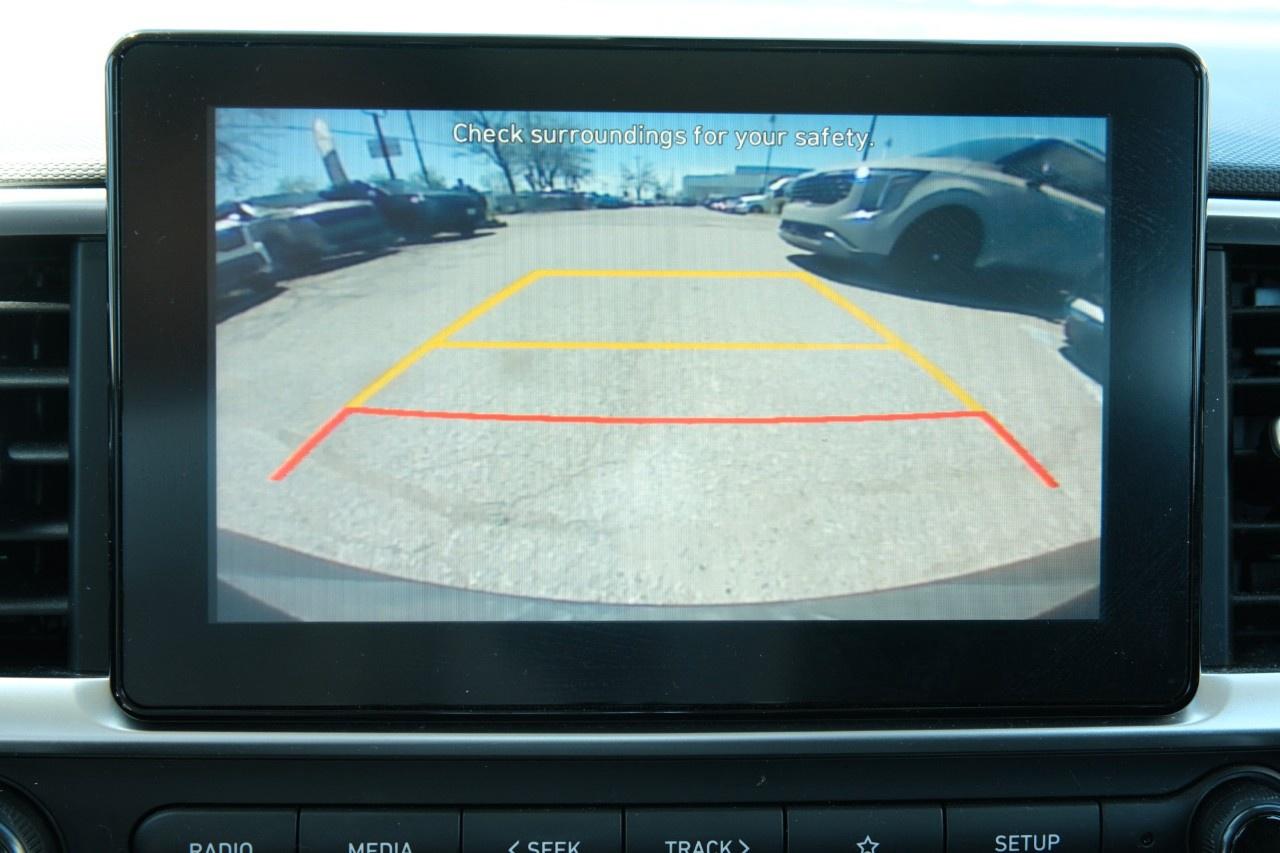 2021 Hyundai Venue Preferred IVT Photo