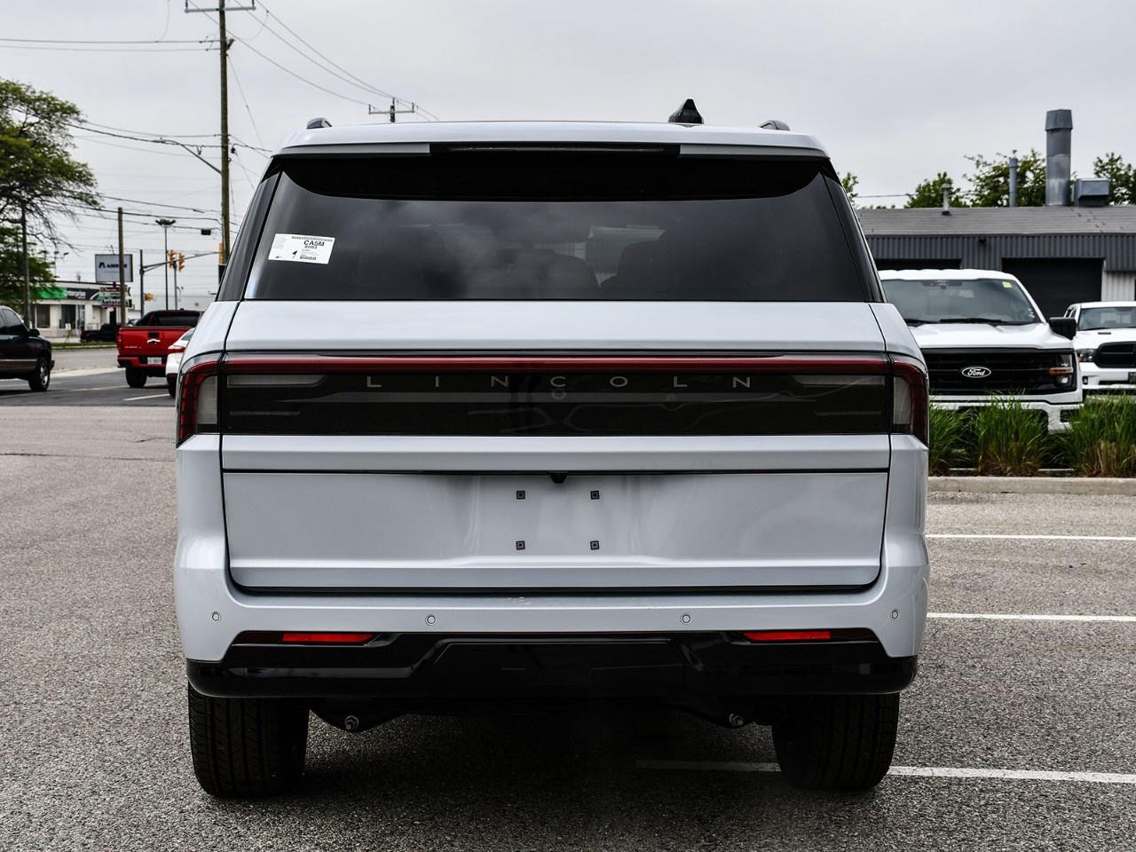 2026 Lincoln Navigator Reserve 4x4 Photo