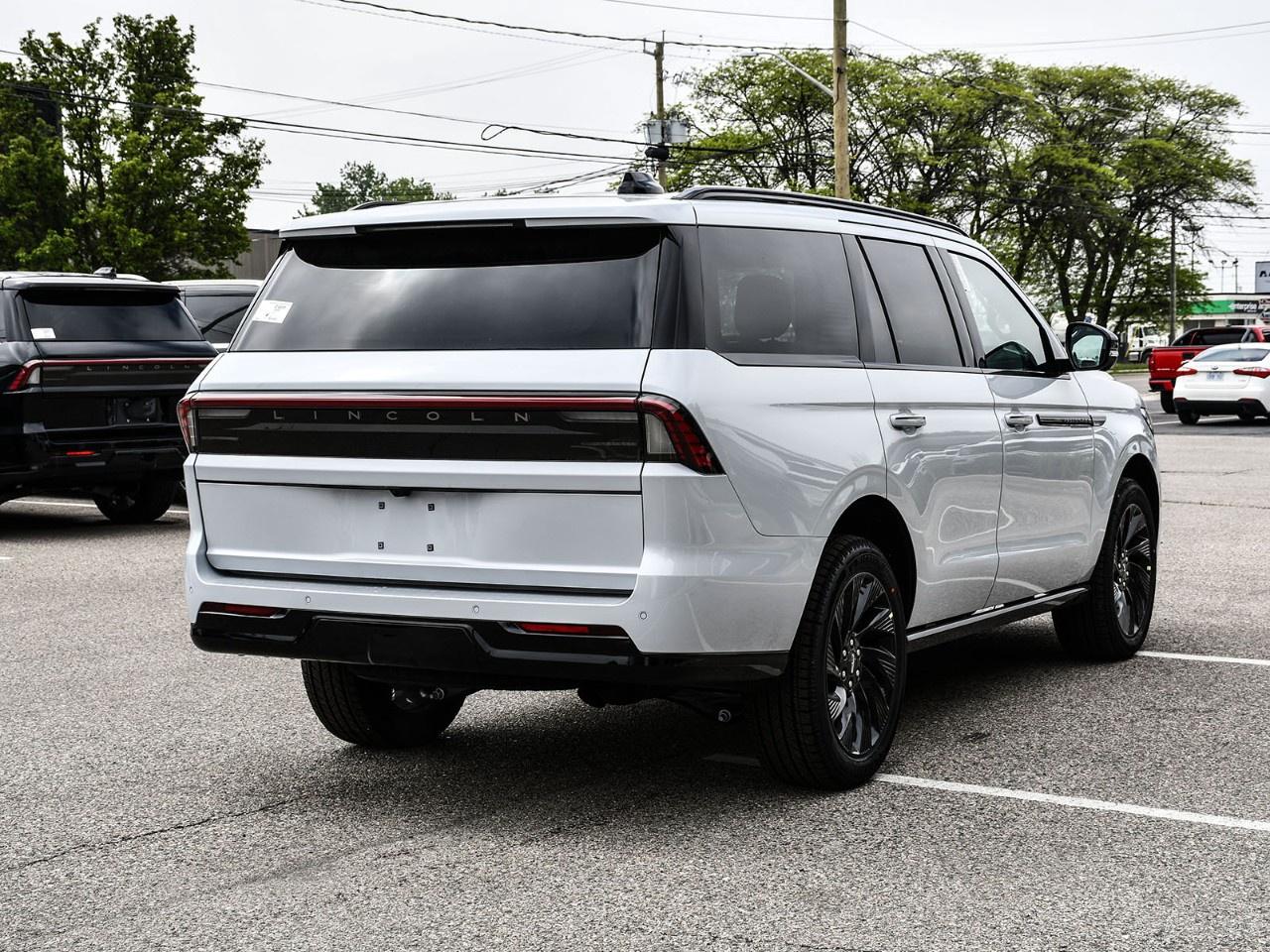 2026 Lincoln Navigator Reserve 4x4 Photo