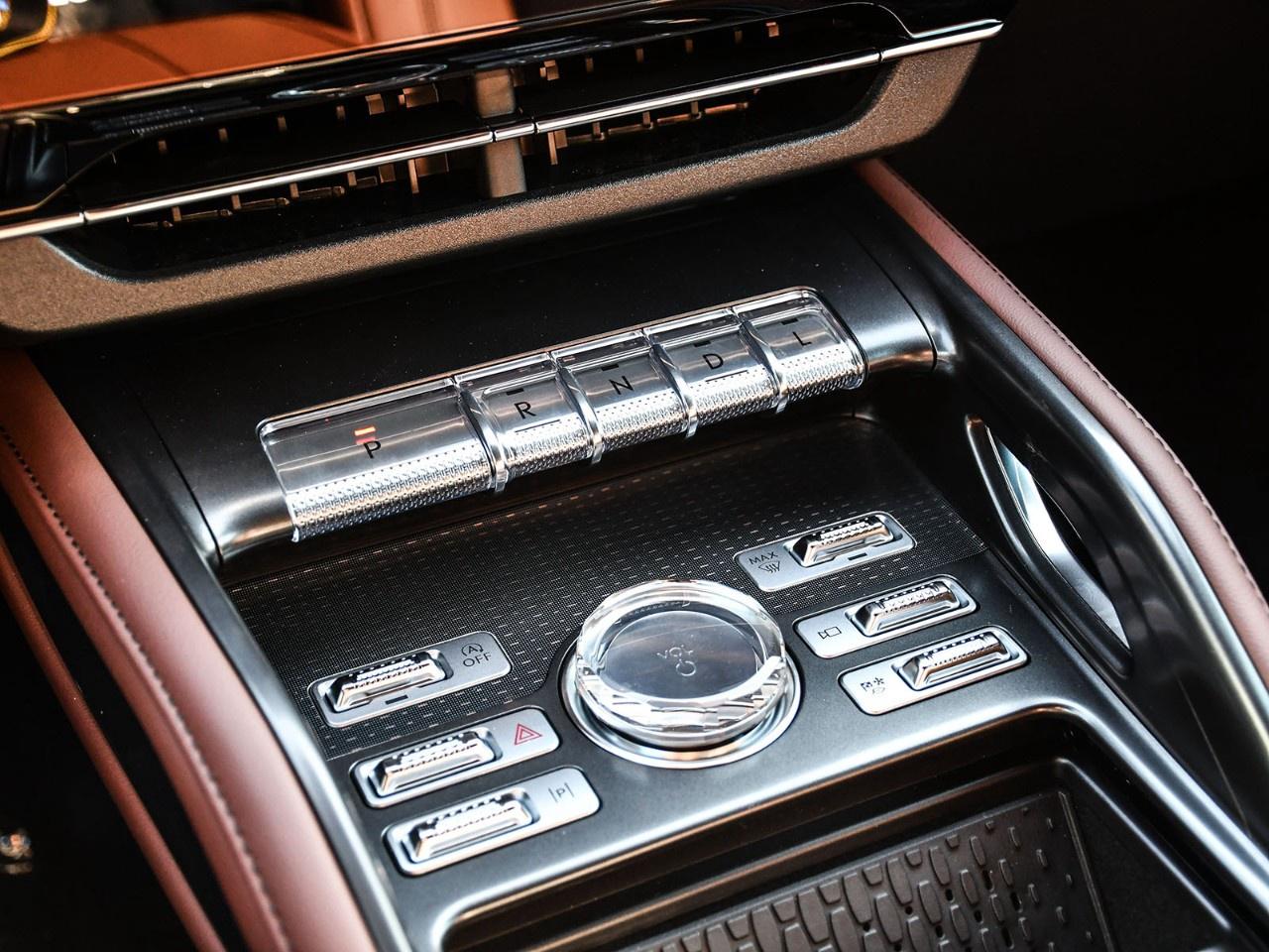 2026 Lincoln Nautilus Reserve AWD Photo