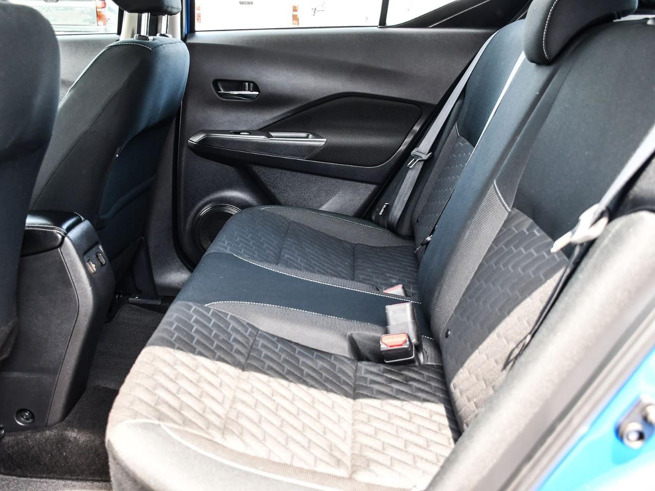 2025 Nissan Kicks Play SV Photo