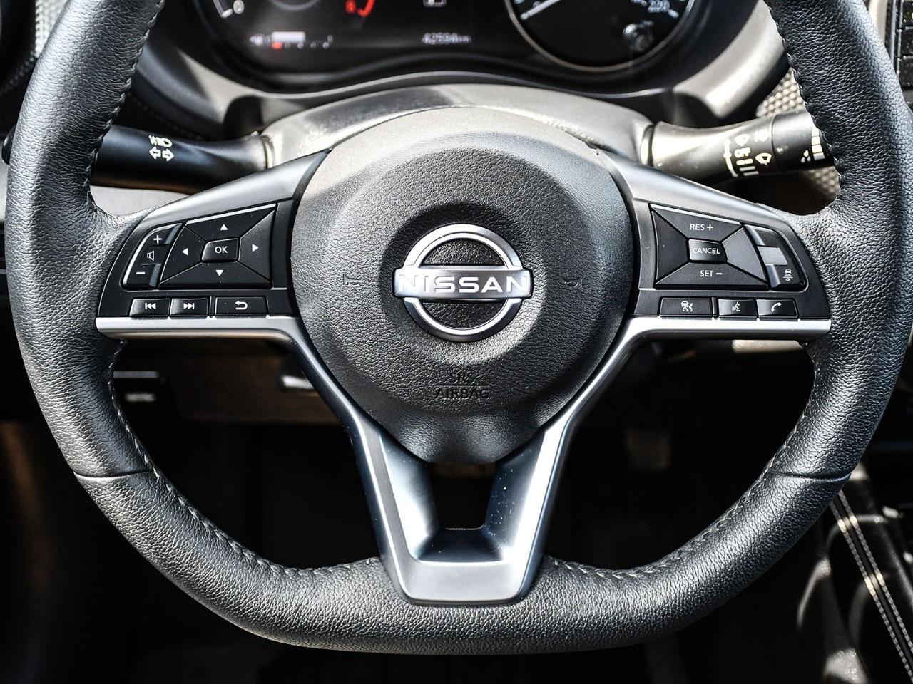 2025 Nissan Kicks Play SV Photo