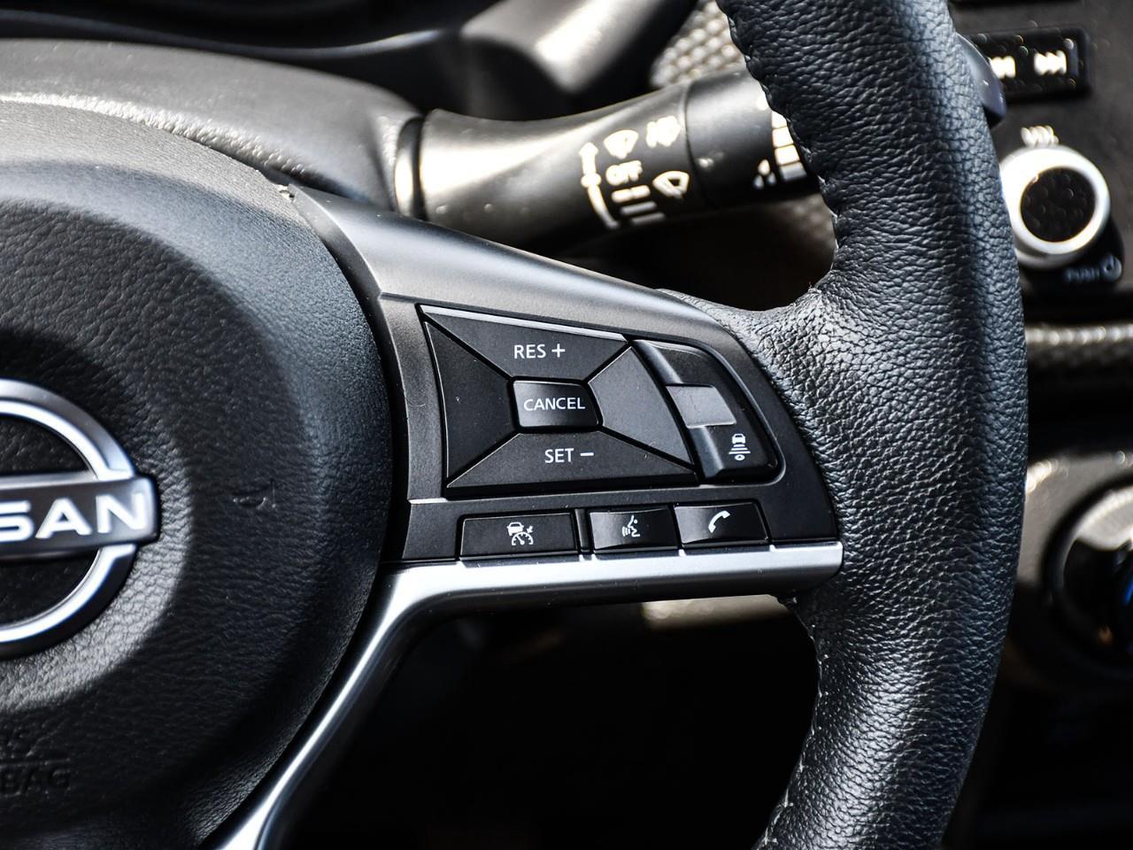 2025 Nissan Kicks Play SV Photo