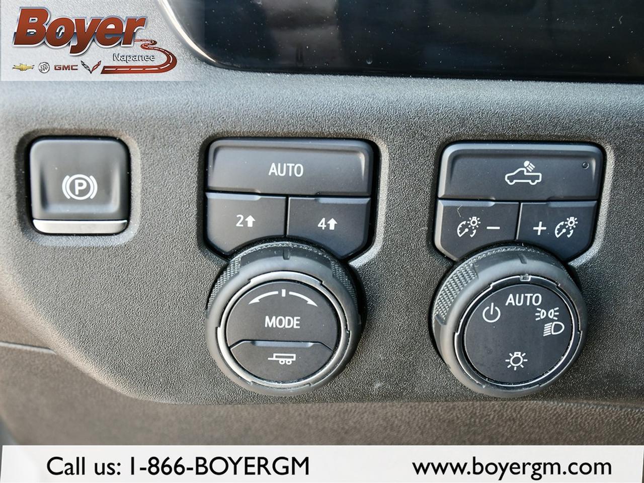 2025 Chevrolet Silverado 1500 Crew Cab Short Box 4-Wheel Drive LT Photo