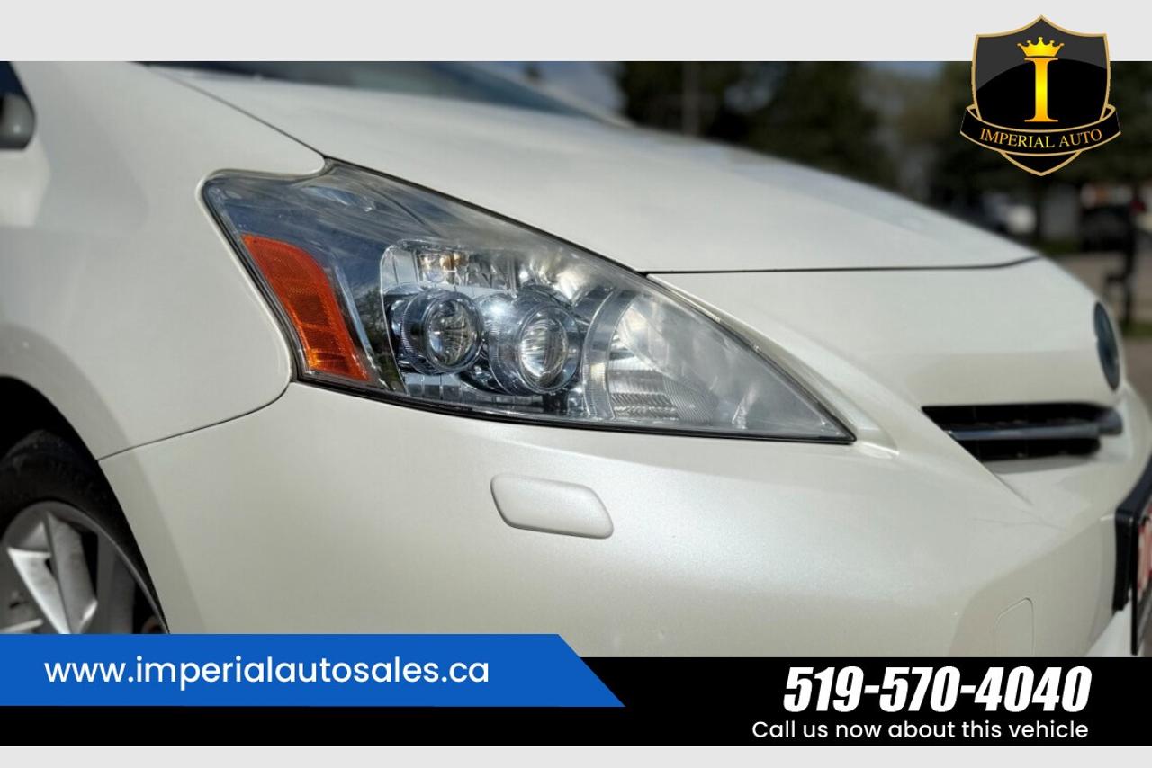 2012 Toyota Prius V WAGON Photo