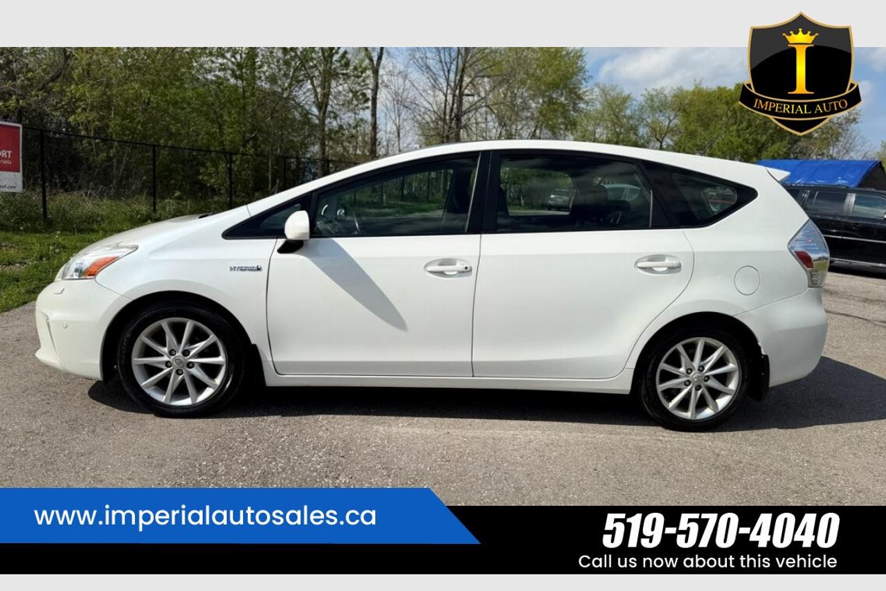 2012 Toyota Prius V WAGON Photo