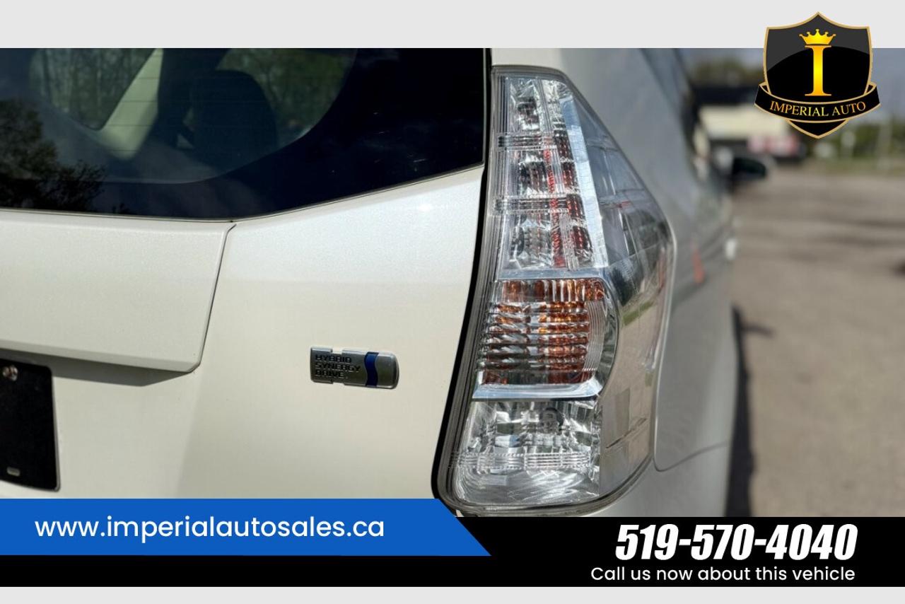 2012 Toyota Prius V WAGON Photo