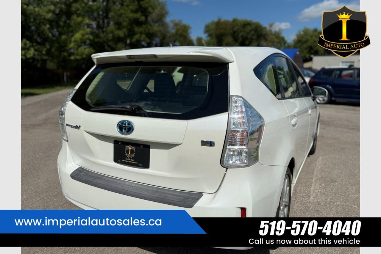 2012 Toyota Prius V -CLEAN HISTORY Photo