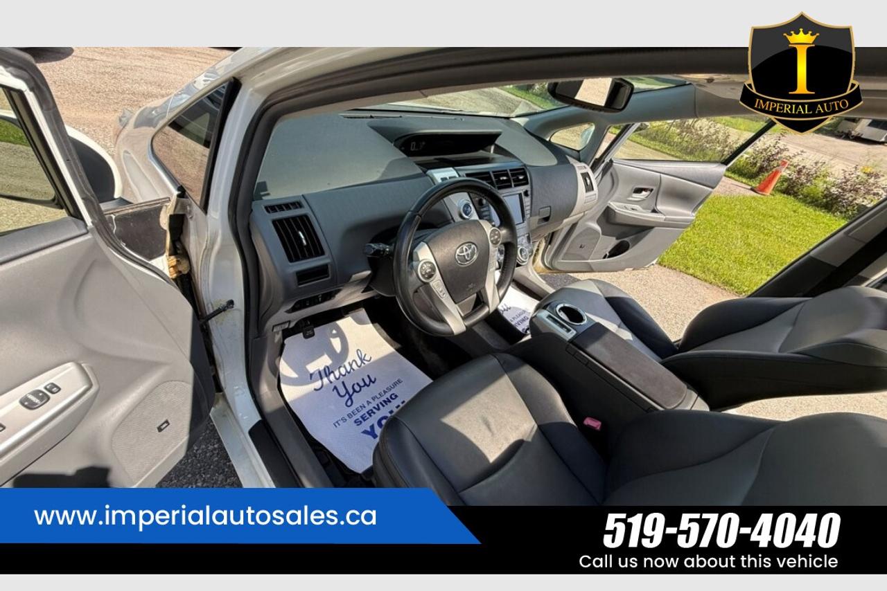 2012 Toyota Prius V -CLEAN HISTORY Photo