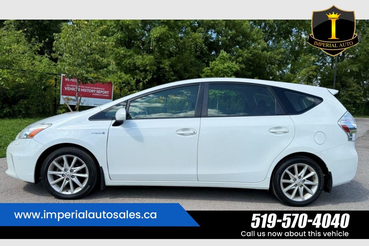 2012 Toyota Prius V -CLEAN HISTORY Photo