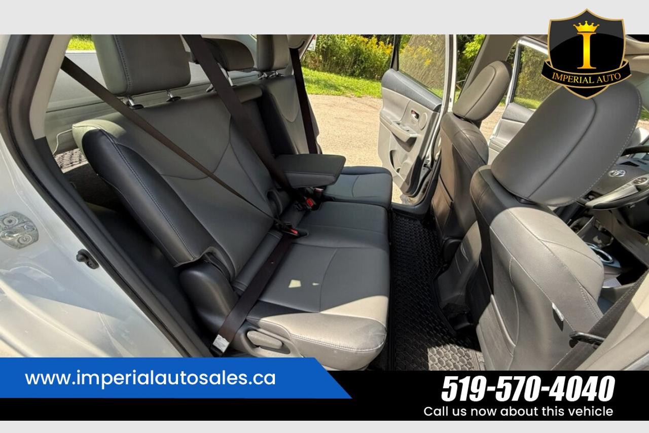 2012 Toyota Prius V -CLEAN HISTORY Photo
