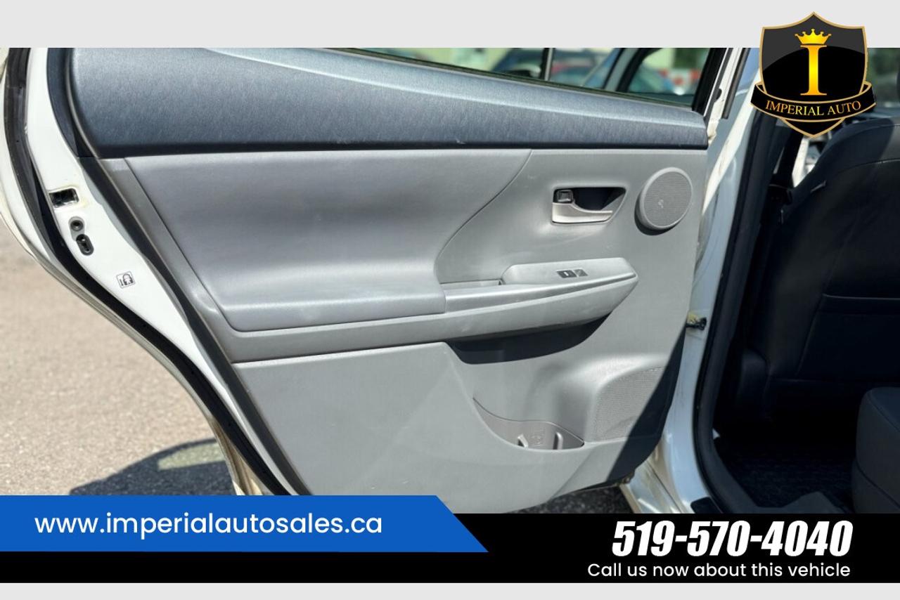 2012 Toyota Prius V -CLEAN HISTORY Photo