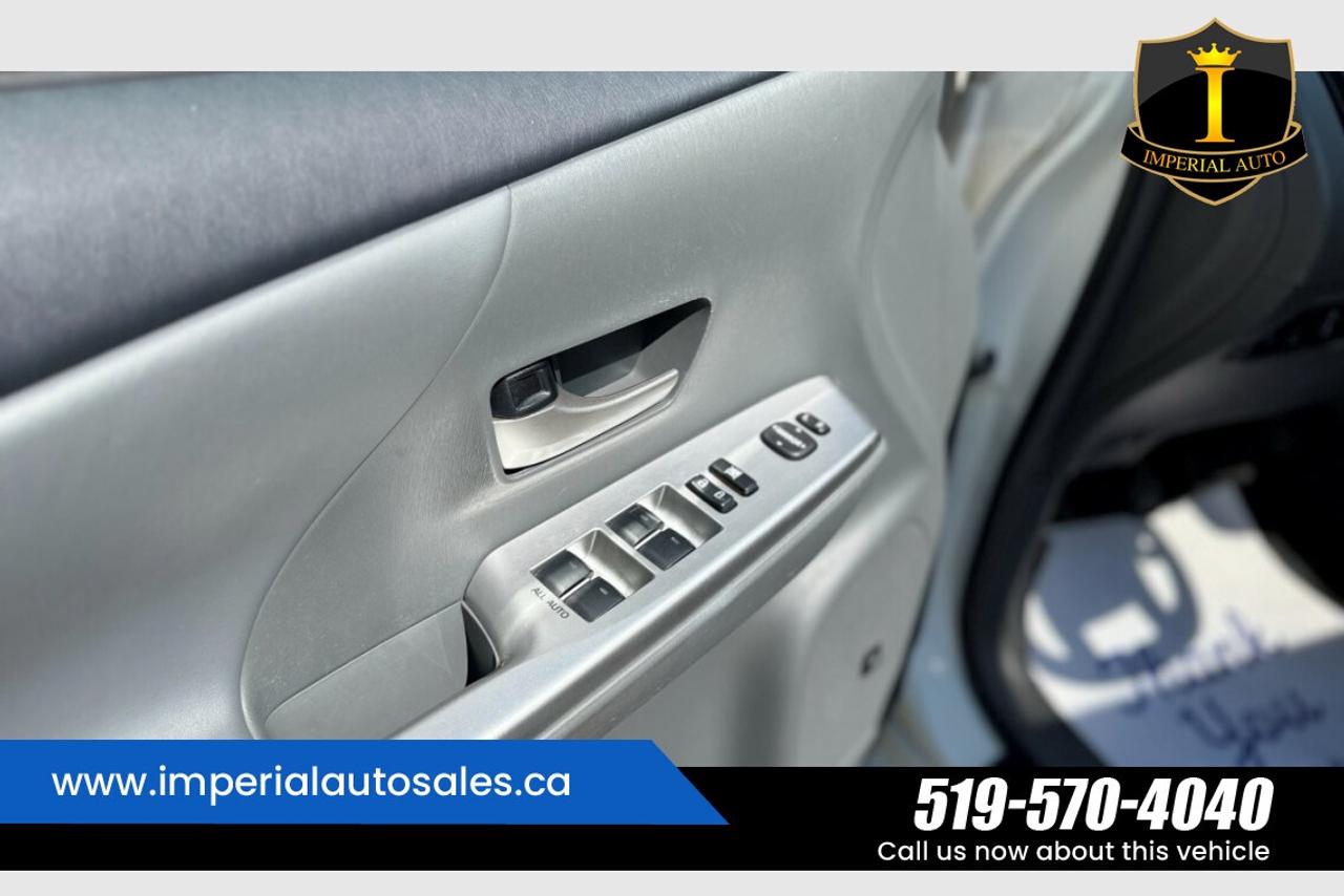 2012 Toyota Prius V -CLEAN HISTORY Photo