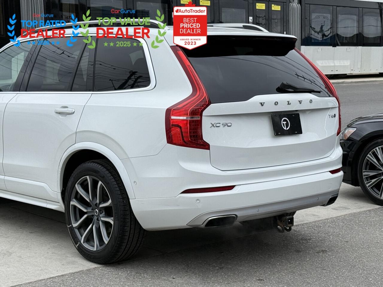 2018 Volvo XC90 MOMENTUM | 7 SEATER | NAVI | LOADED Photo