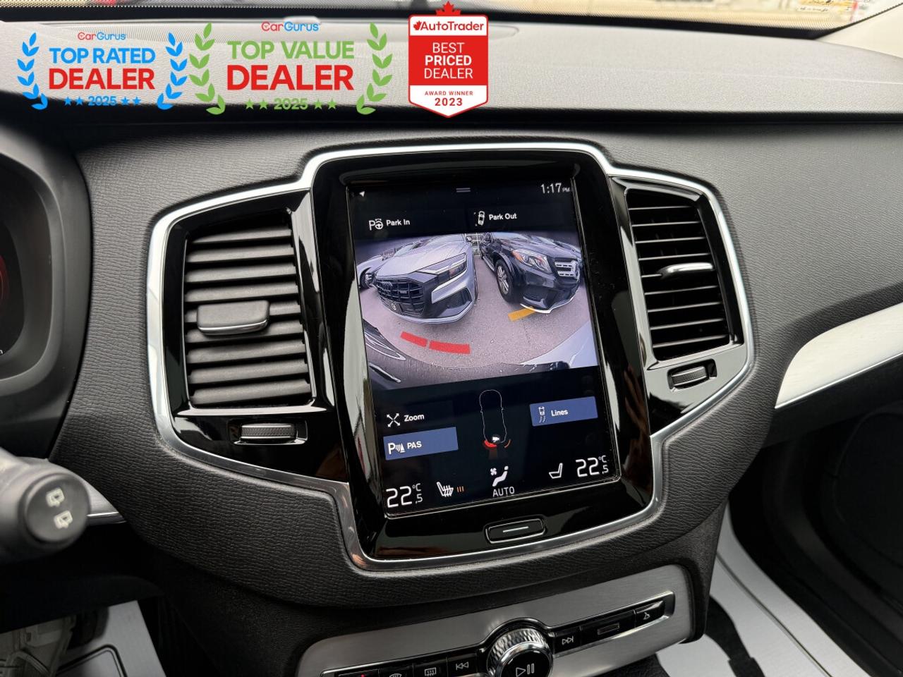 2018 Volvo XC90 MOMENTUM | 7 SEATER | NAVI | LOADED Photo