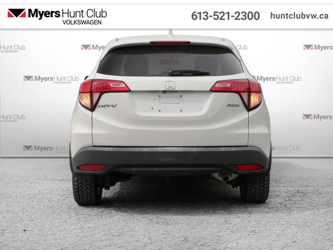 2016 Honda HR-V EX  - Sunroof -  Bluetooth Photo