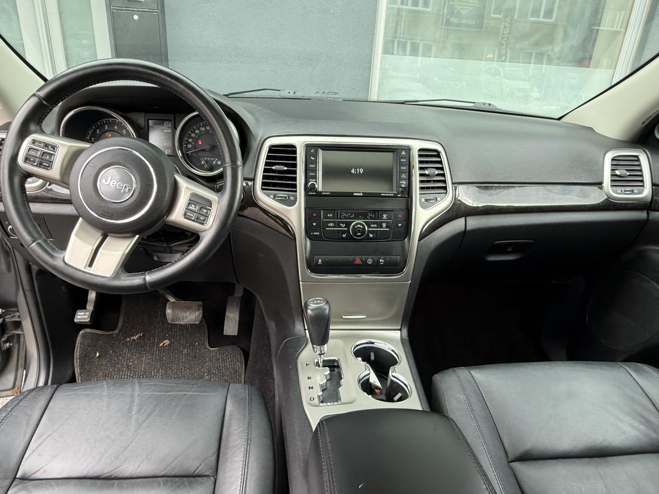 2013 Jeep Grand Cherokee Laredo Photo