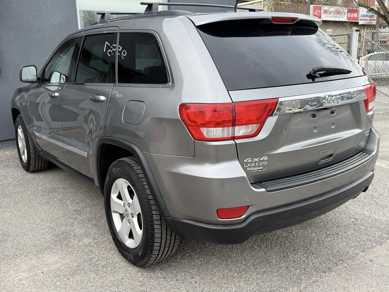 2013 Jeep Grand Cherokee Laredo Photo