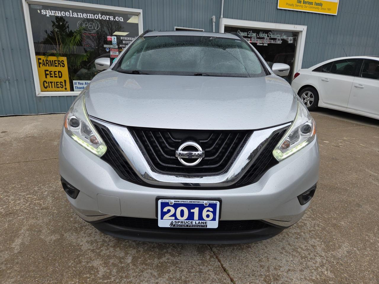 2016 Nissan Murano SV  Premium Photo