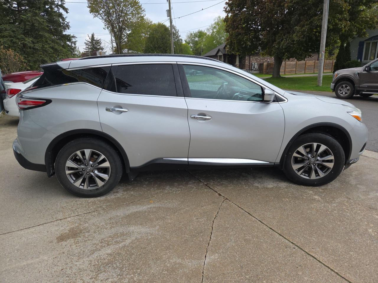2016 Nissan Murano SV  Premium Photo