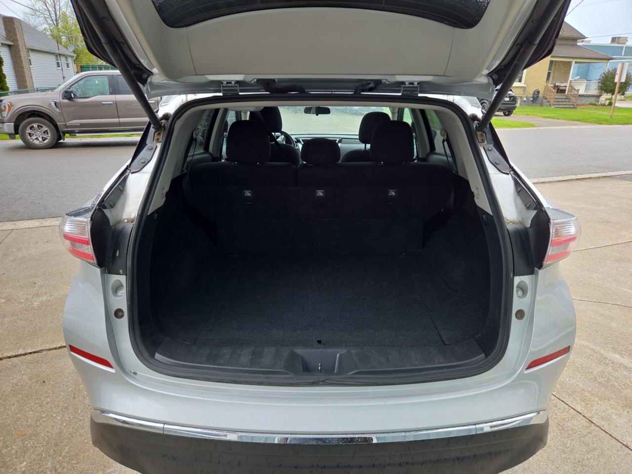 2016 Nissan Murano SV  Premium Photo