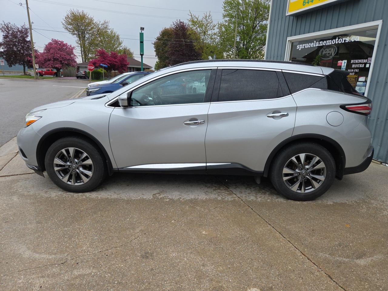 2016 Nissan Murano SV  Premium Photo