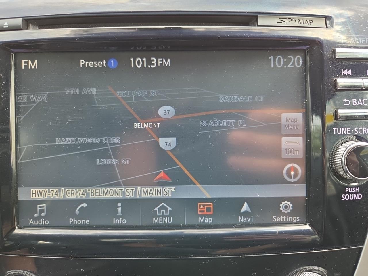 2016 Nissan Murano SV  Premium Photo