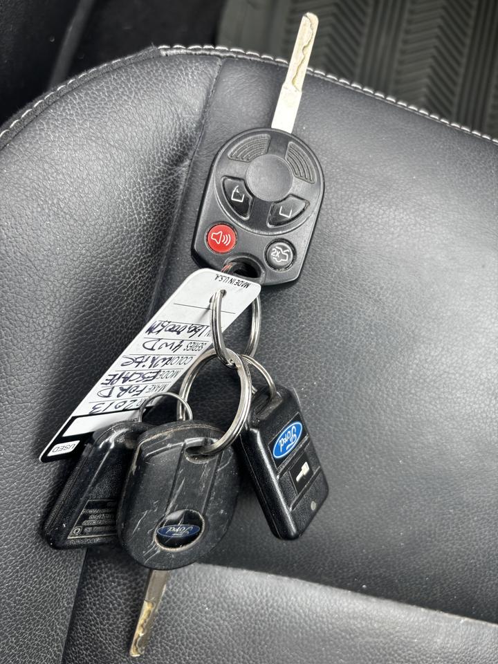 2013 Ford Escape SEL Photo