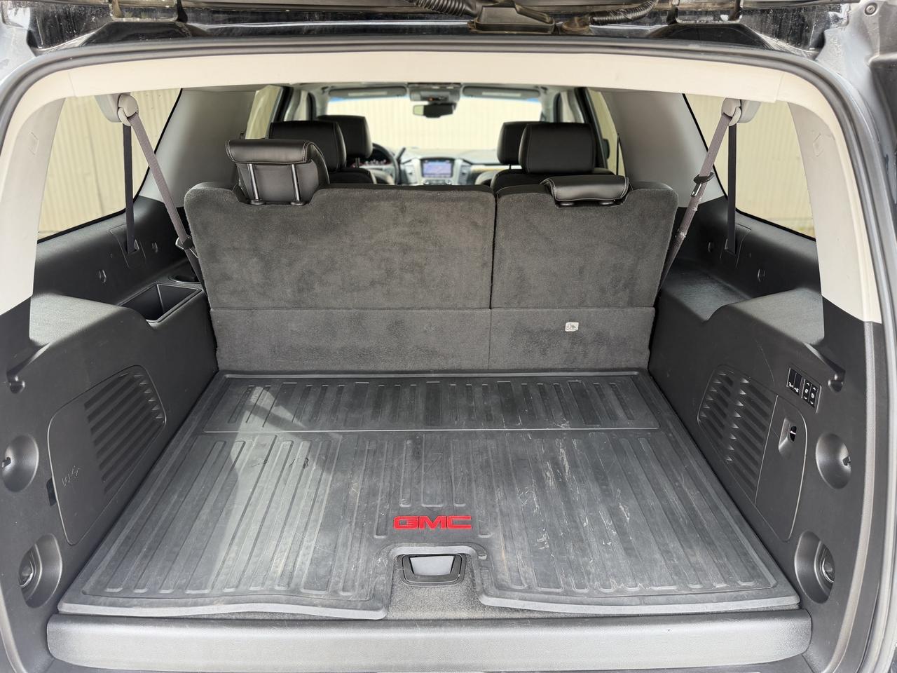 2016 GMC Yukon XL Denali Photo