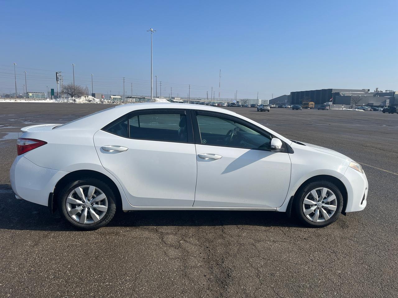 2014 Toyota Corolla S Photo