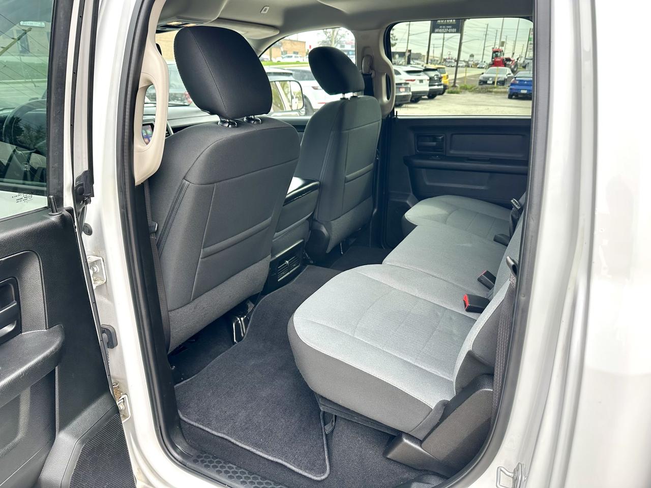 2021 RAM 1500 Classic EXPRESS Photo