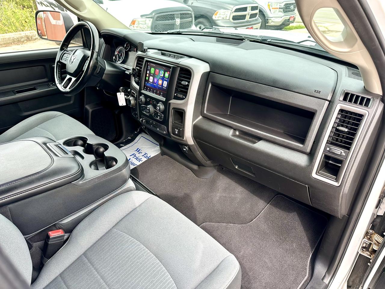 2021 RAM 1500 Classic EXPRESS Photo