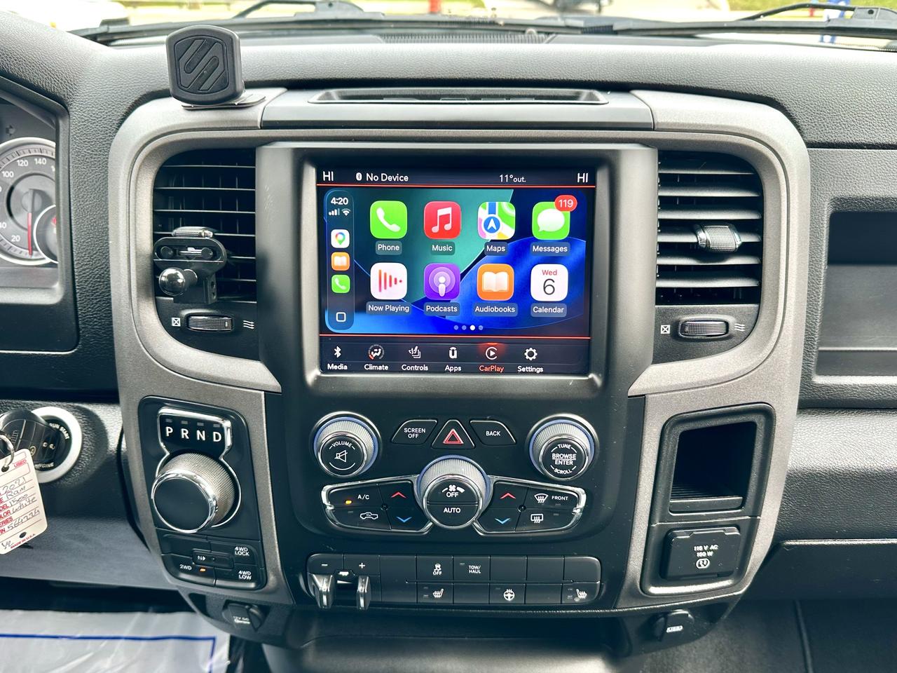 2021 RAM 1500 Classic EXPRESS Photo