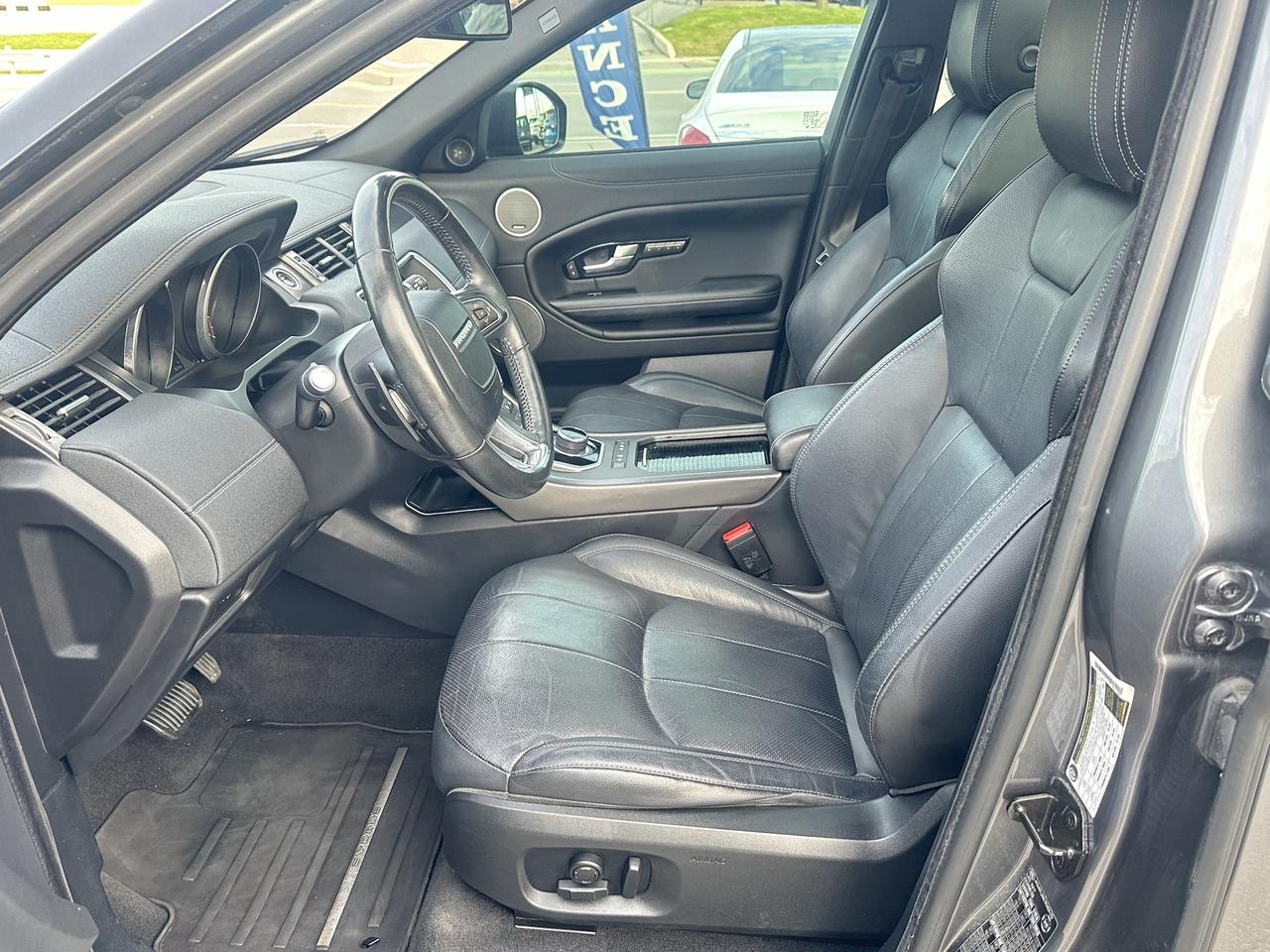 2018 Land Rover Range Rover Evoque Landmark Special Edition Photo