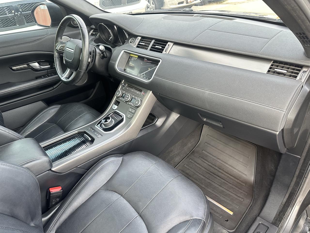 2018 Land Rover Range Rover Evoque Landmark Special Edition Photo