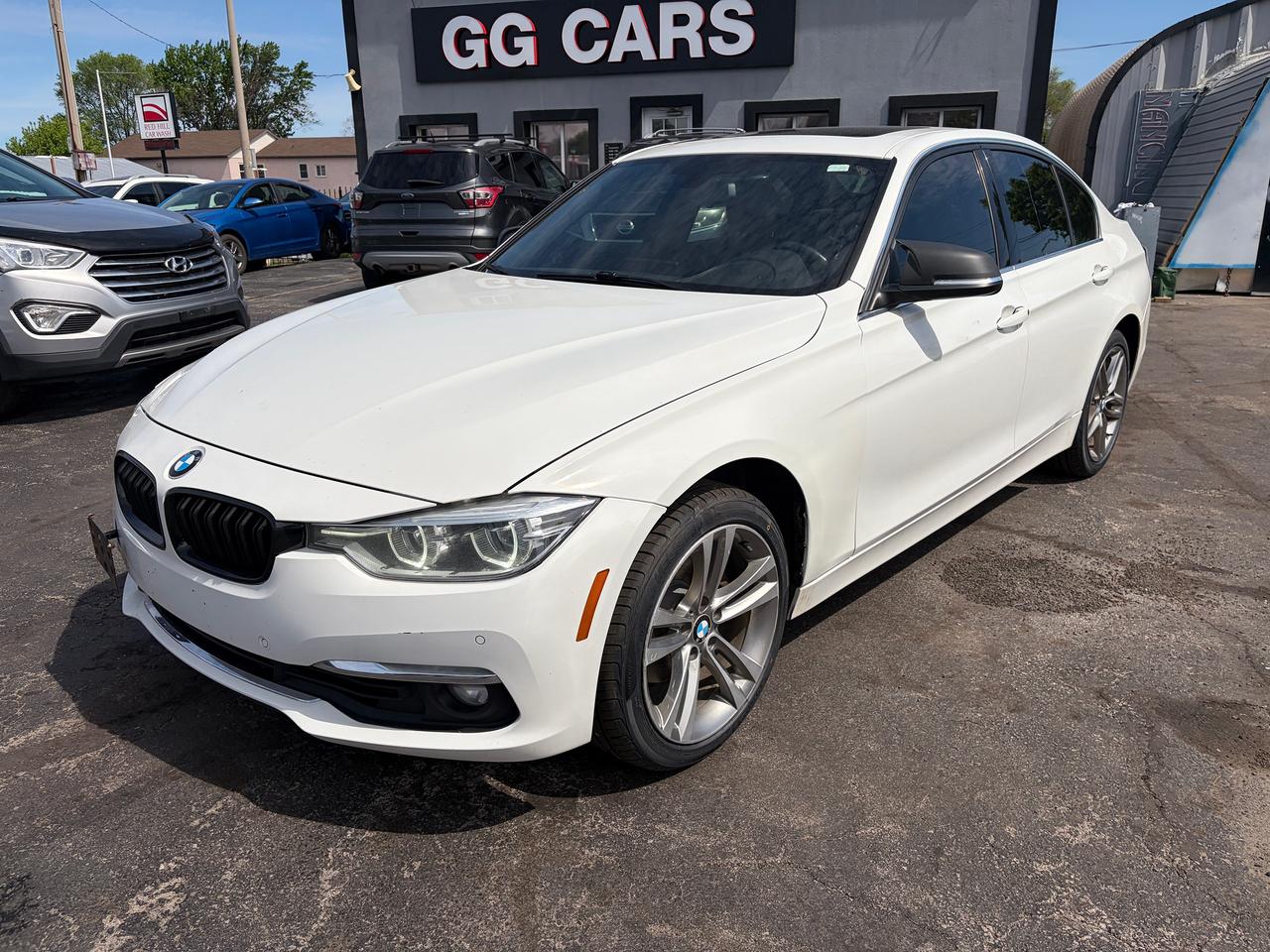 2017 BMW 3 Series 330i xDrive Photo0