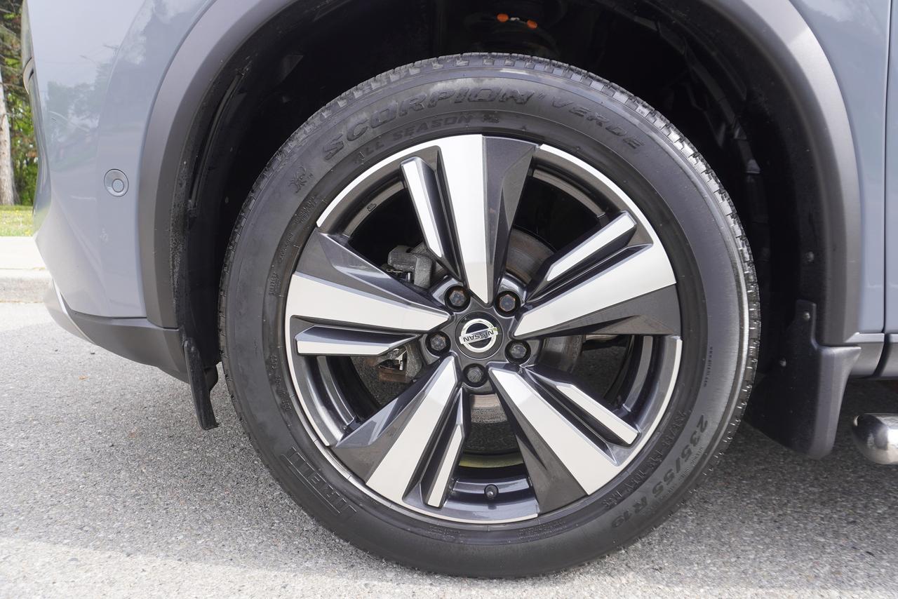 2021 Nissan Rogue PLATINUM RESERVE / 1 OWNER / NO ACCIDENTS / HUD Photo